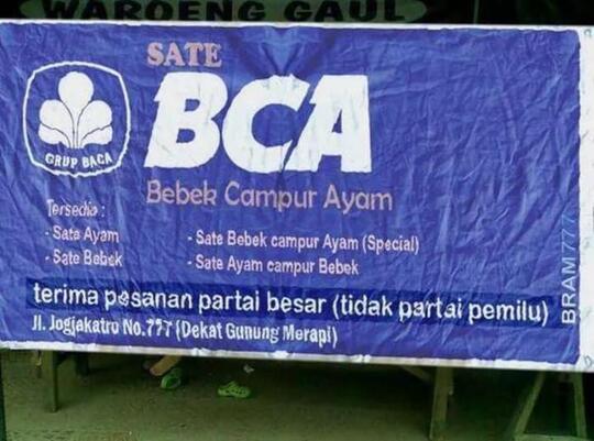 Desain Spanduk Beberapa Warung Makan Ini Bikin Ngakak Guling-guling