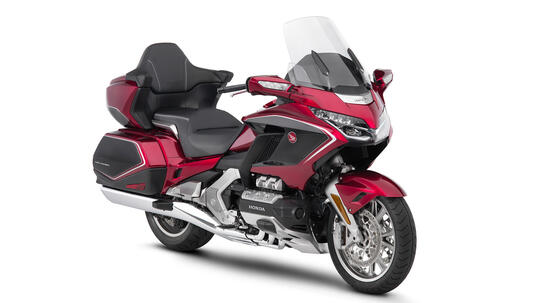 Jajaran Motor Bermesin 6 Silinder, Favorit Agan Nomor Berapa?