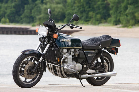 Jajaran Motor Bermesin 6 Silinder, Favorit Agan Nomor Berapa?