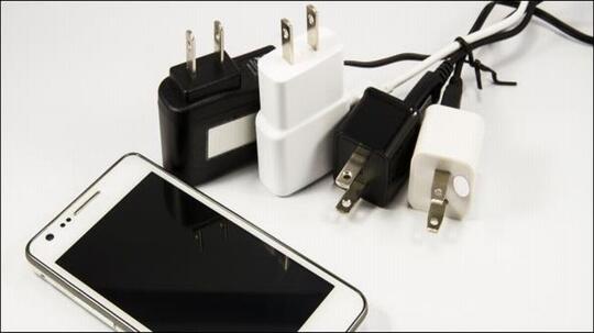 5 Charger Terbaik untuk HP Android Lebih Cepat dan Awet | KASKUS 5 Charger Terbaik untuk HP Android Lebih Cepat dan Awet | KASKUS