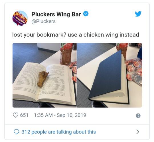 Parah! Makanan Dijadikan Pembatas Buku