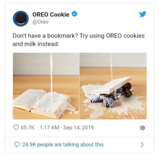 Parah! Makanan Dijadikan Pembatas Buku