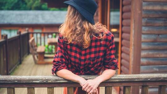 Mix and Match Kemeja Flanel yang Bikin Penampilanmu Semakin Kece!