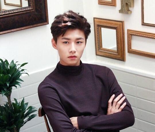 Kenalin Ini Seo Ji Hoon, Aktor Muda Korea yang Sekarang Jadi Raja