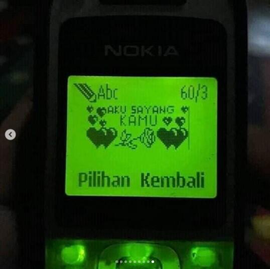 Yuk Nostalgia Dengan Template Sms Jadul Ini Yang Bikin Senyam Senyum Sendiri