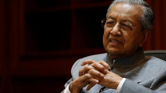 Mahathir Minta Wartawan Tanya Jokowi Alasan Tolak Bantuan Padamkan Karhutla