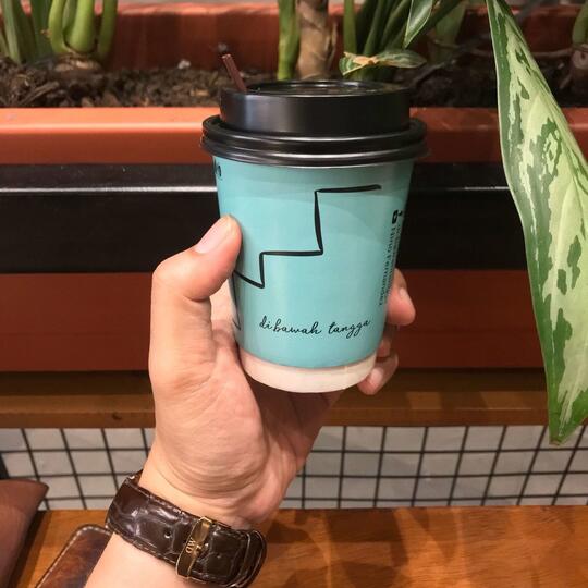 Viral! Bisnis Kopi Lucinta Luna yang Namanya Bikin Netizen Geleng-Geleng Kepala!