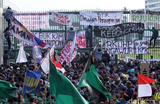 Selain Mahasiswa, Petani Juga Bakal Demo di DPR Tolak RUU Bermasalah