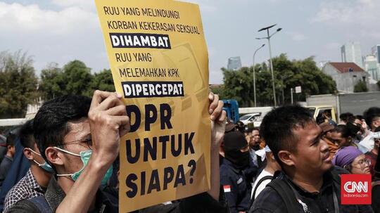 Jokowi Pro UU KPK?