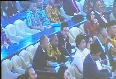 Sidang Paripurna MPR, Instrupsi Yang Membuat Semua Terdiam