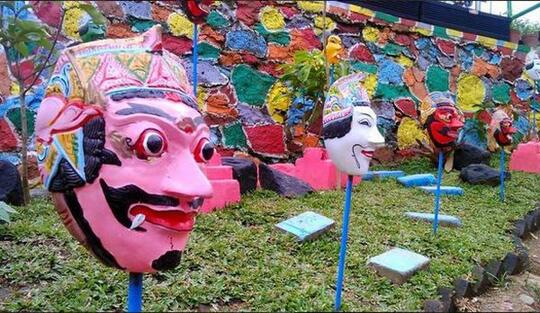 Kampung Topeng, Destinasi Wisata Hemat Biaya dan Mengedukasi di Kota Malang