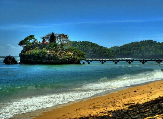 5 Pantai Instagramable Di Malang Raya. Agan Wajib Berkunjung!