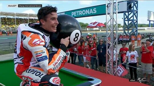 Raih Gelar Juara Dunia MotoGP 2019, Marquez Selebrasi dengan Bola Biliar Nomor 8