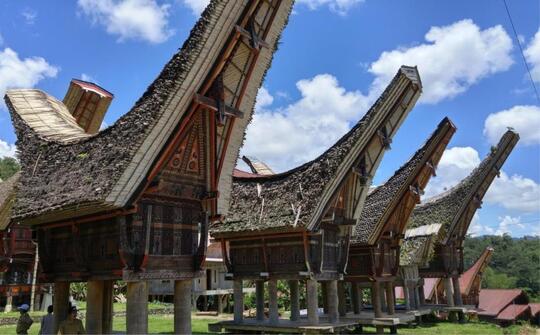 Gak Perlu Ke Inggris Buat Lihat Stonehenge, di Toraja Juga Ada Kok Gan!