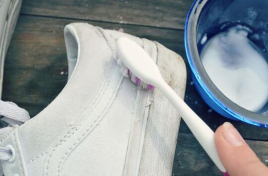 Cara Mencuci Sepatu Biar Nggak Cepat Rusak, Begini Langkahnya Gan Sis!