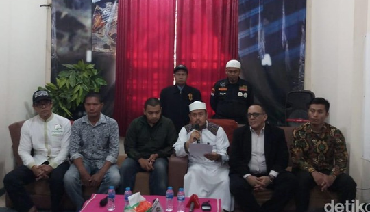 Sekjen Ditahan, PA 212: Kami Ajak Umat Ketuk Pintu Langit