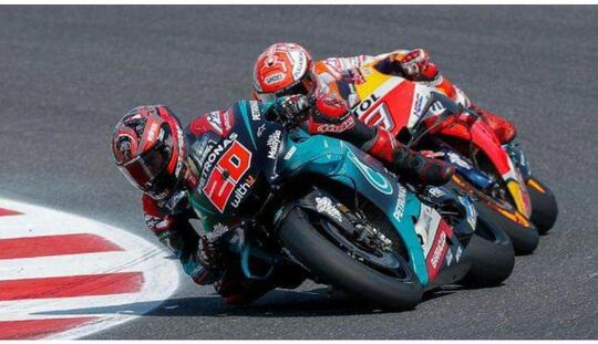 GAYA BALAP QUARTARARO MENJADI DASAR PENGEMBANGAN M1? MARQUEZ-NYA YAMAHA NIH!