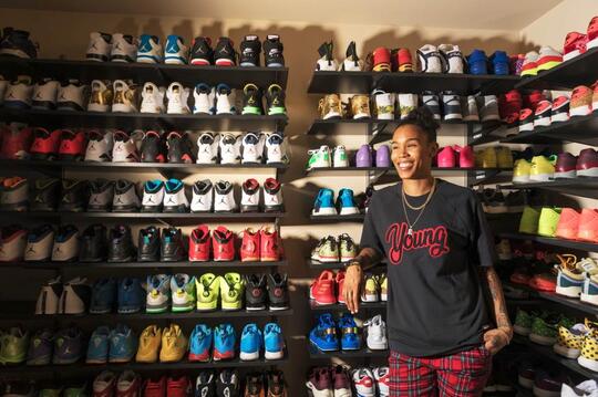 Ngintipin Koleksi Sepatu dari si Ratunya Sneakers, Keren Gan!