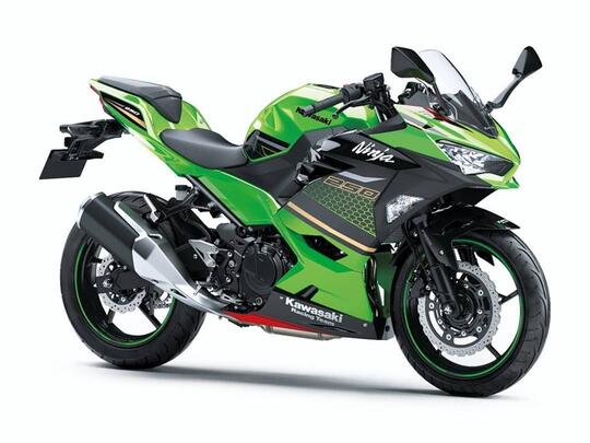 Showroom Dealer Resmi Cash Kredit Motor Kawasaki Melayani Jabodetabekser Ready Stock