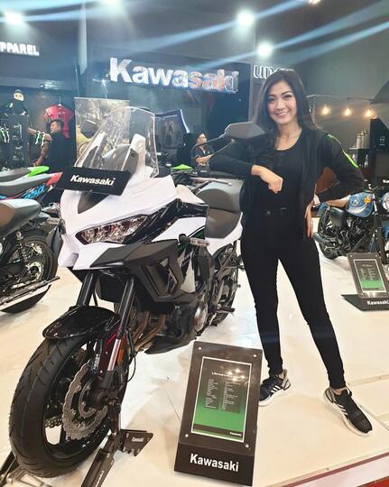 Showroom Dealer Resmi Cash Kredit Motor Kawasaki Melayani Jabodetabekser Ready Stock