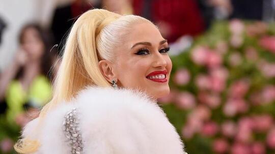 Gwen Stefani, Desainer Cantik yang Menjadi Jadi Ikon Fesyen 2019!