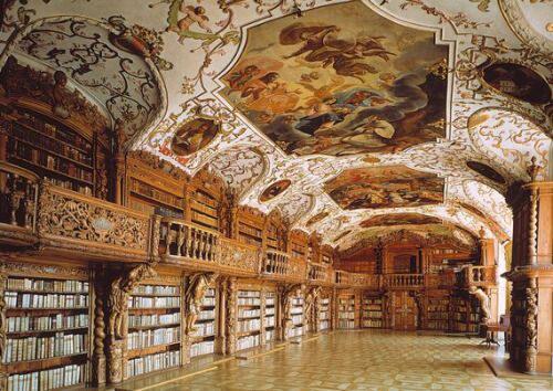Perpustakaan Megah Seperti Istana di Negeri Dongeng Ini Nyata Adanya Gan!