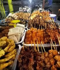 5 Alasan Angkringan Nasi Kucing Jadi Favorit Anak Kost
