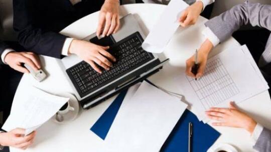 Kerja Seharian Di Kantor Sambil Buka Usaha, Apa Bisa?