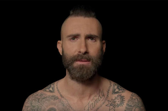 Single Terbaru Maroon 5, Memories. Adam Levine Tulis Lirik Sedih Buat Siapa?