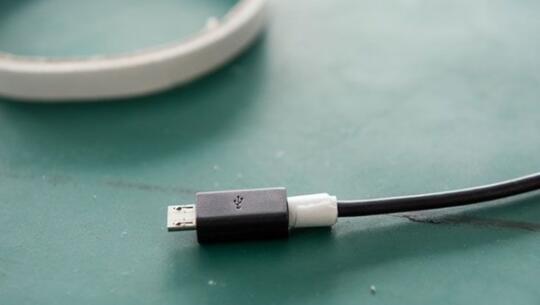 5 Cara Sederhana Merawat Charger Handphone Agar Tidak Mudah Rusak