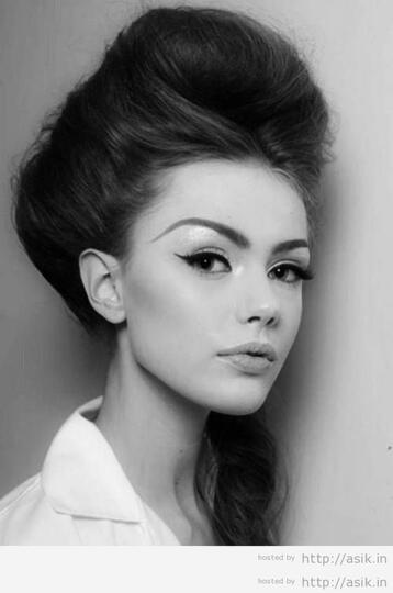 Inilah Gaya Rambut Wanita dari Abad 18 Hingga Abad 21