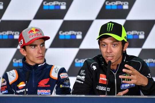 Mengejutkan, Rossi Bilang Andai Dirinya Masih Di Honda, Bakal Jauh Berprestasi