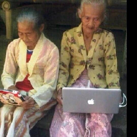 Swag Abis! Nenek-Nenek Kekinian Beraksi, Milenial Kalah Hitz Gan