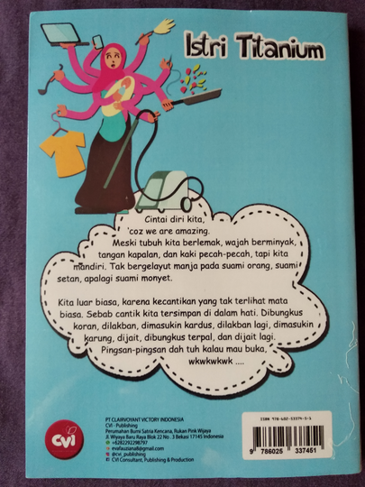 Review Buku: Istri Titanium. Selain Bisa Ngakak & Terharu Bersama, Syarat Tip & Pesan