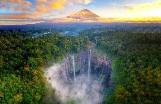 Air Terjun Indah Tumpak Sewu, Niagara Waterfall Asal Lumajang