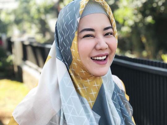 Inilah Deretan Artis yang Menjadi PNS, No 8 Mantan Anggota Cherrybelle