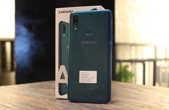 Test Camera & Mainin Call of Duty di Smartphone Satu Jutaan Galaxy A10s