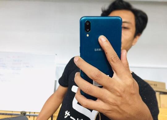 Test Camera & Mainin Call of Duty di Smartphone Satu Jutaan Galaxy A10s