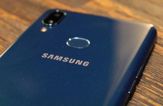 Test Camera & Mainin Call of Duty di Smartphone Satu Jutaan Galaxy A10s