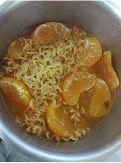 Entah Apa yang Merasukinya? Deretan Mie Absurd Ini Bisa Bikin Ngilu. Menurut Gansis?