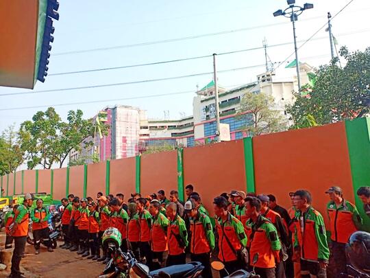 Pantaskah Mereka Disebutkan Sebagai Pahlawan?