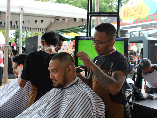 Potret Pengunjung HobbyGround yang dibuat Ganteng di booth GATSBY