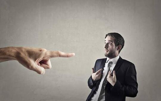 LABELING Atau JUDGING SEMBARANGAN, Ati-ati Lo GanSist Itu BERBAHAYA
