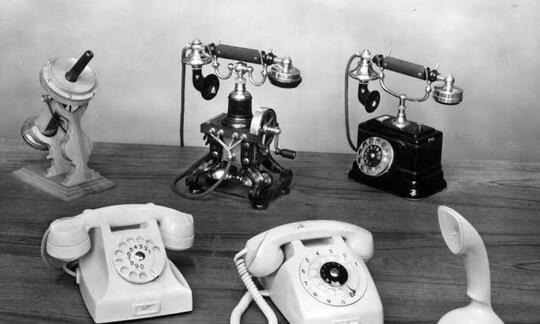 6 Perusahaan Produsen Handphone Tertua di Dunia, Dulu Mereka Menjual Apa Ya GanSis?