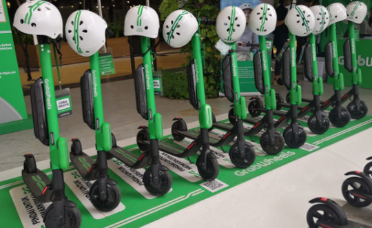 Grab Indonesia kepada Pengguna GrabWheels: Kembalikan Helm Kami