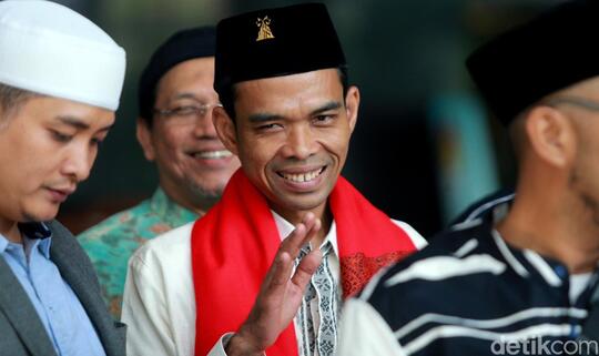 Rektor UIN Suska: Ustaz Somad Diberhentikan dengan Terhormat Banget