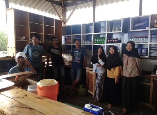 Pak Yajid, Inspirasi dibalik Berdirinya Kafe Laut Semare