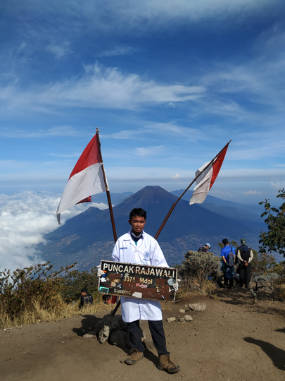 SABANANYA FANTASTIS - PENDAKIAN GUNUNG SUMBING VIA BOWONGSO 23-24 NOVEMBER 2019