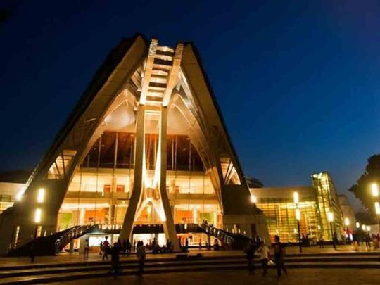 Seniman Butuh Gedung Pertunjukan Kelas Dunia, Bukan Hotel di TIM