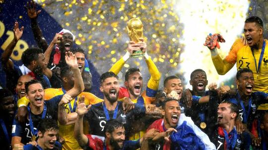 10 Momen Tak Terlupakan Di Dunia Sepakbola Dalam Satu Dekade Terakhir, Versi Ane